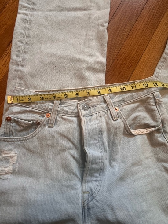 LEVI’S Ribcage Light Blue Distressed - Picture 7 of 7